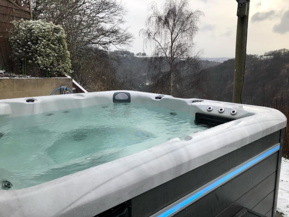 فيلا The Crest Hillside Retreat With Hot Tub Abertillery المظهر الخارجي الصورة